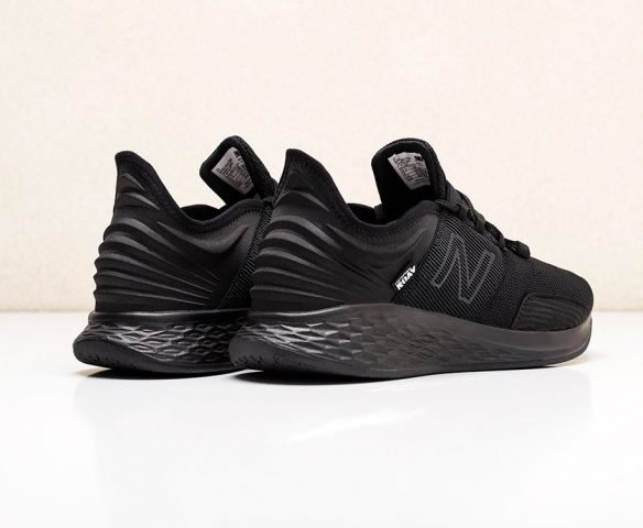 New Balance Fresh Foam Roav black. Вид 3