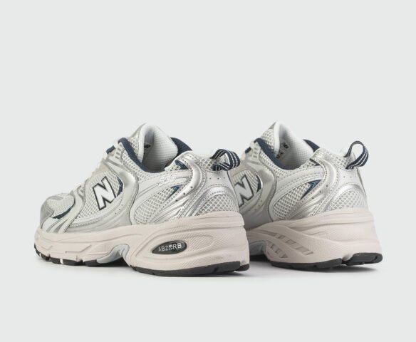 New Balance 530 Silver White. Вид 3